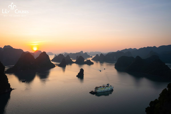 Lily Cruise Halong Bay 2 Days 1 Night - photo 6